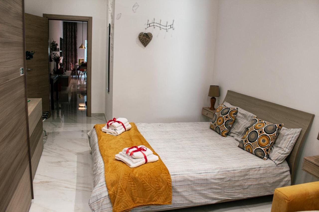 Qliving Central New Apartments Gzira Sliema Promenade Exterior foto